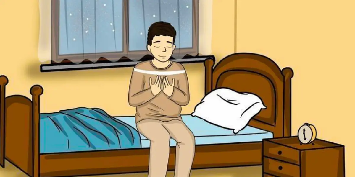 খাটের ওপর নামাজ পড়লে সামনে দিয়ে হাঁটা কি জায়েজ?